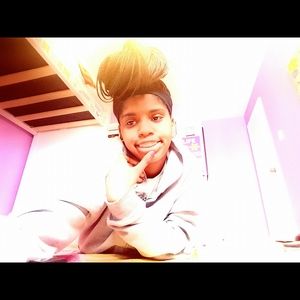 Meet your Posher, Bri